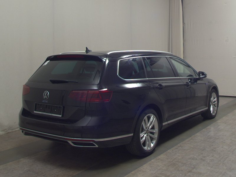 Volkswagen Passat Variant GTE 1.4 TSI automatik • masaža • digitalni instrumenti — 4
