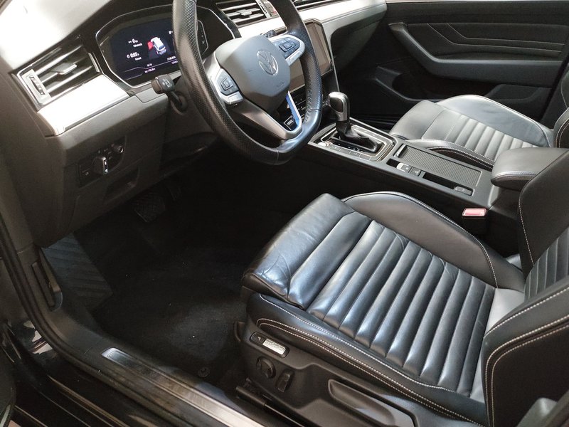 Volkswagen Passat Variant GTE 1.4 TSI automatik • masaža • digitalni instrumenti — 6
