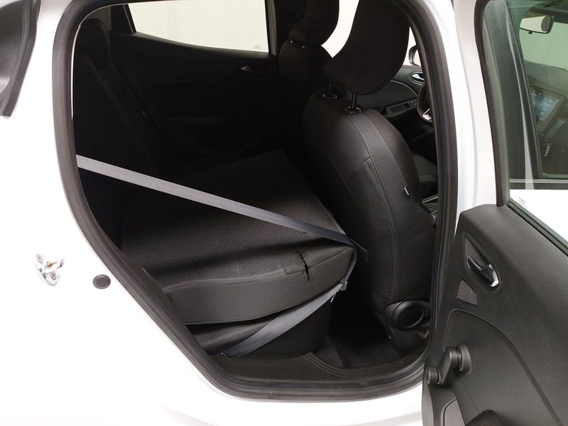 Renault Clio 1.0 • Full LED — 11