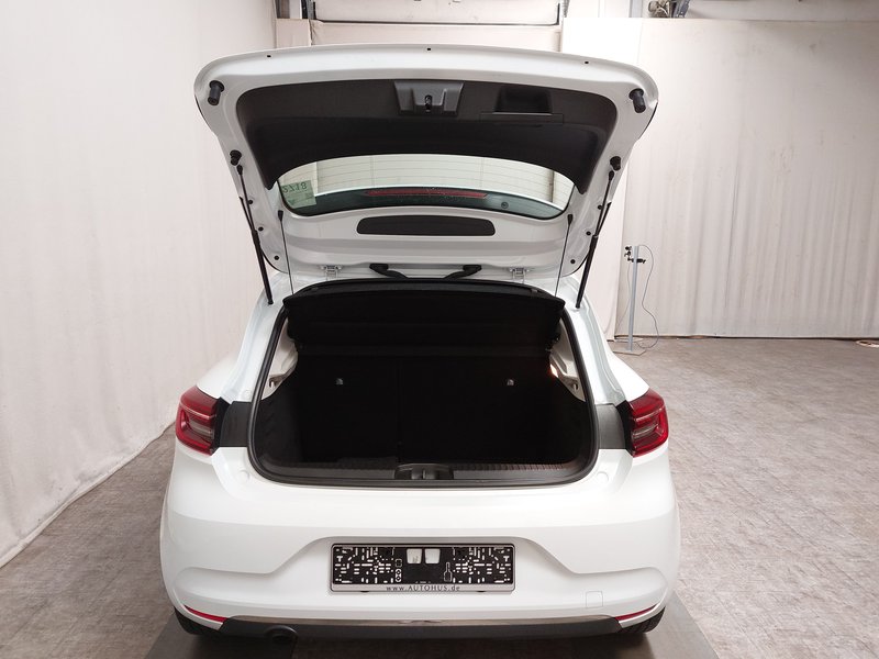 Renault Clio 1.0 • Full LED — 15