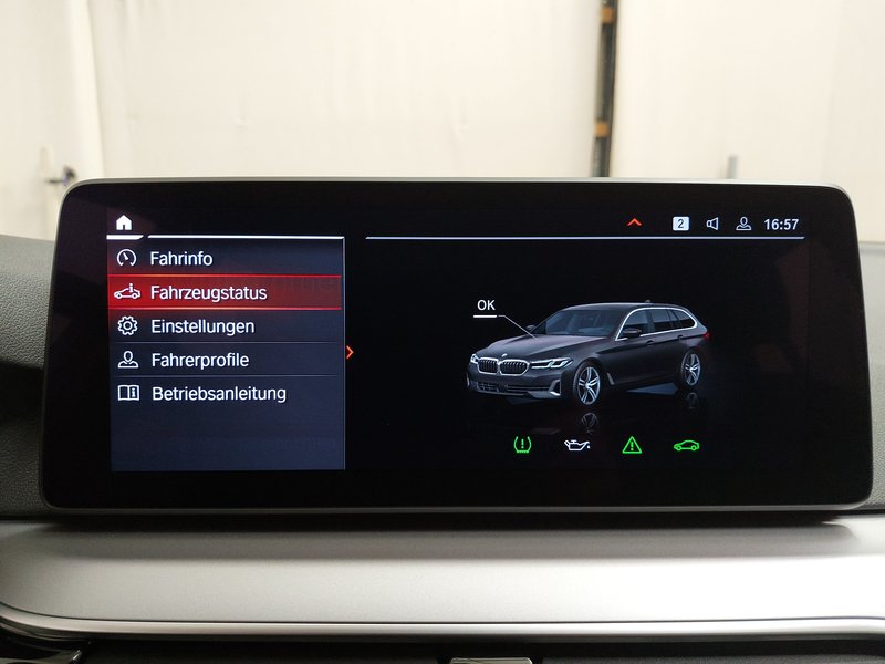 BMW 530i Touring automatik • ACC • el. peta vrata — 23