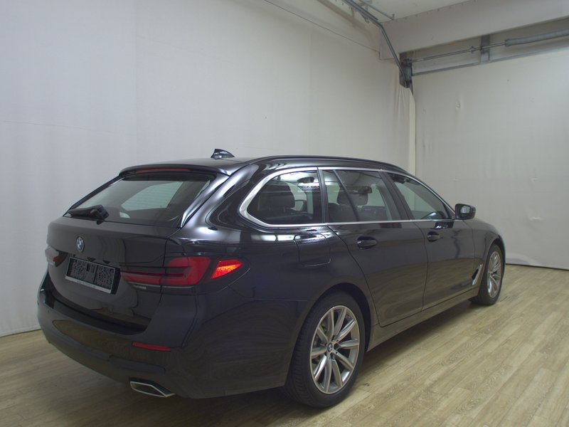 BMW 530i Touring automatik • ACC • el. peta vrata — 4