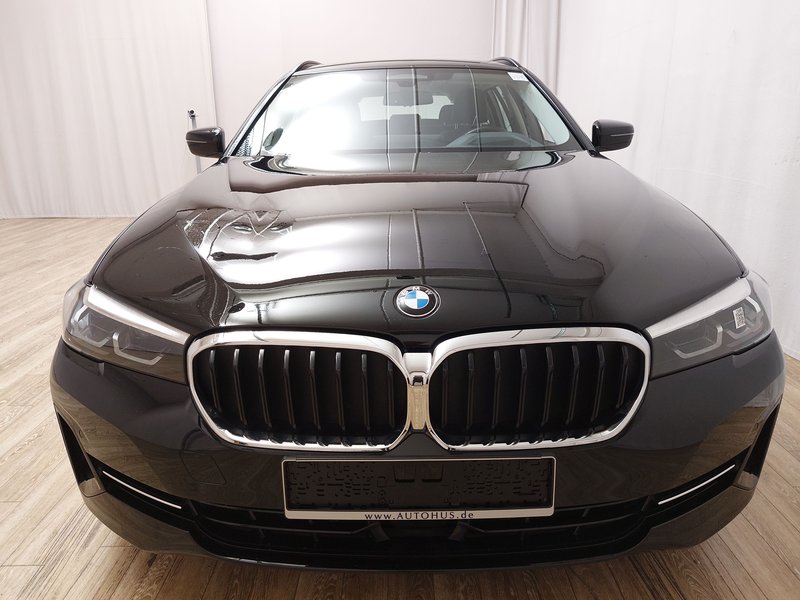 BMW 530i Touring automatik • ACC • el. peta vrata — 9