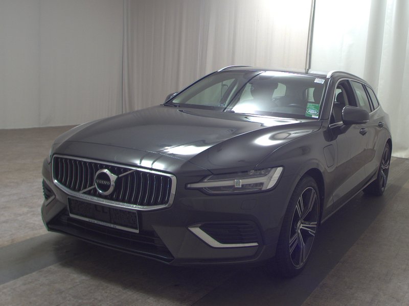 Volvo V60 T6 AWD Inscription automatik • Full LED • digitalni instrumenti — 2