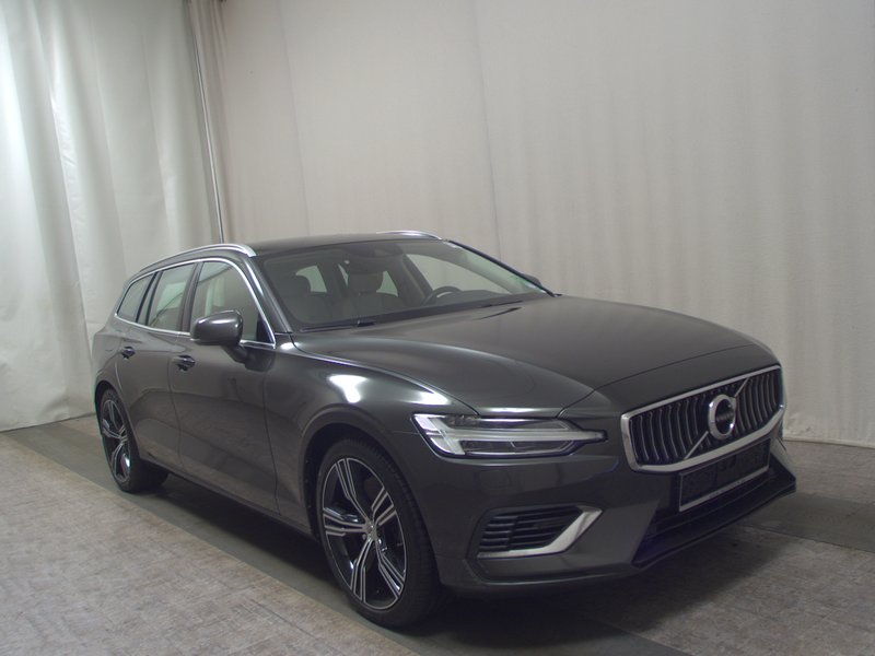 Volvo V60 T6 AWD Inscription automatik • Full LED • digitalni instrumenti — 3