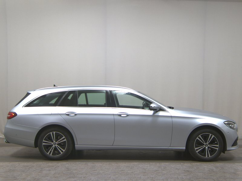 Mercedes-Benz E 220 d karavan automatik Avantgarde • grijano staklo