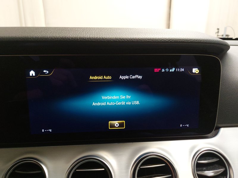 Mercedes-Benz E 220 d karavan automatik Avantgarde • grijano staklo — 18
