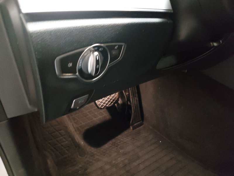 Mercedes-Benz E 220 d karavan automatik Avantgarde • grijano staklo — 7
