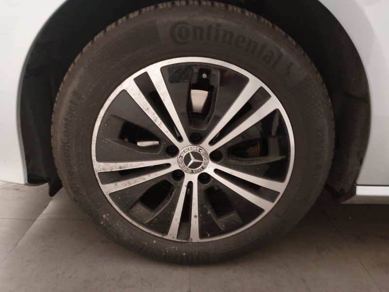 Mercedes-Benz E 220 d karavan automatik Avantgarde • grijano staklo — 8