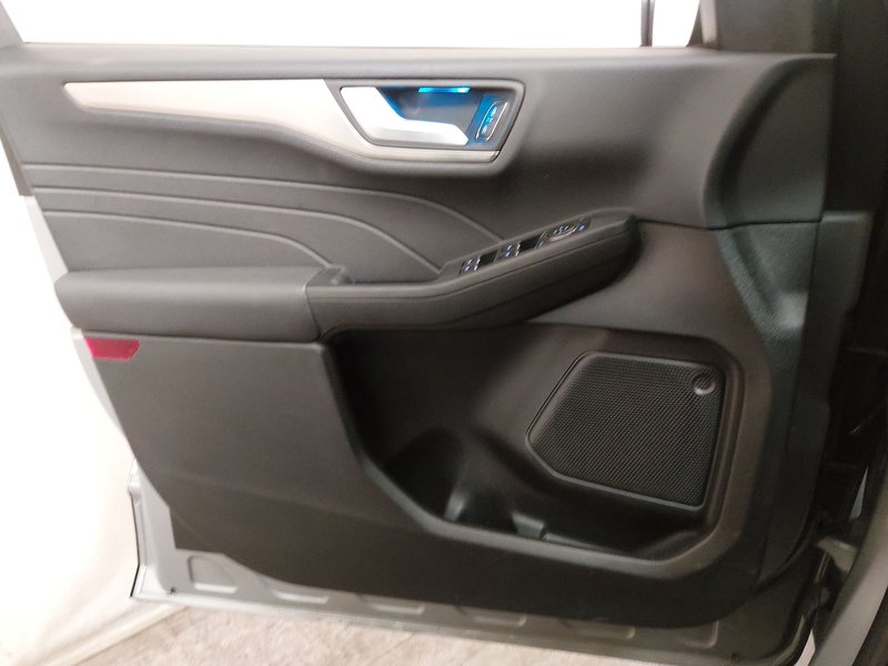 Ford Kuga 2.0 TDCi Titanium X automatik • ACC • AHK — 5