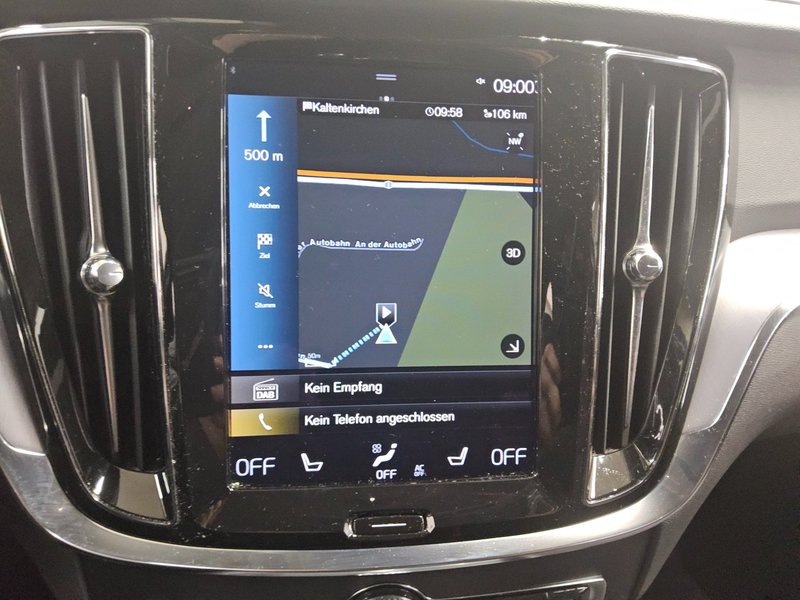 Volvo V60 B4 D automatik Momentum • ACC • kuka za vuču — 7