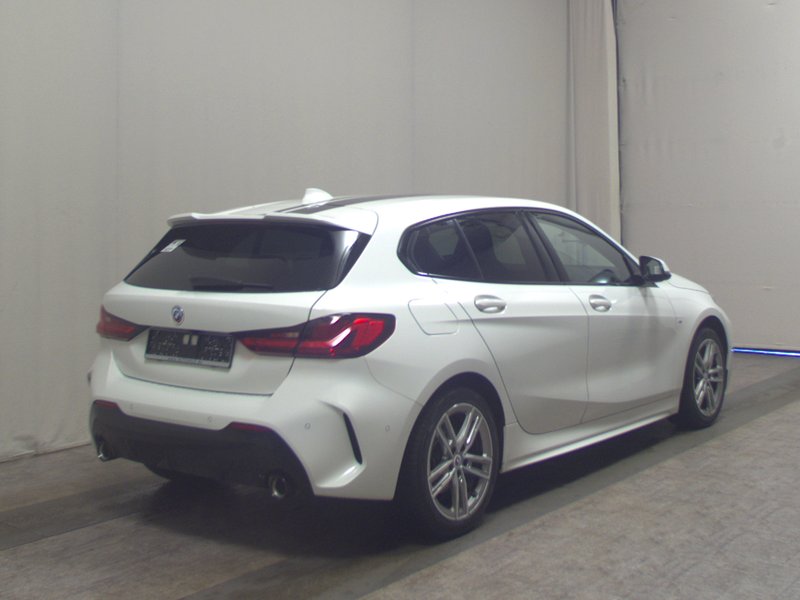BMW 118d automatik M Sport • Full LED • digitalni instrumenti — 4