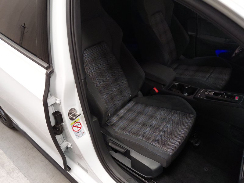 Volkswagen Golf GTE 1.4 TSI automatik • ACC • memorija sjedala — 10