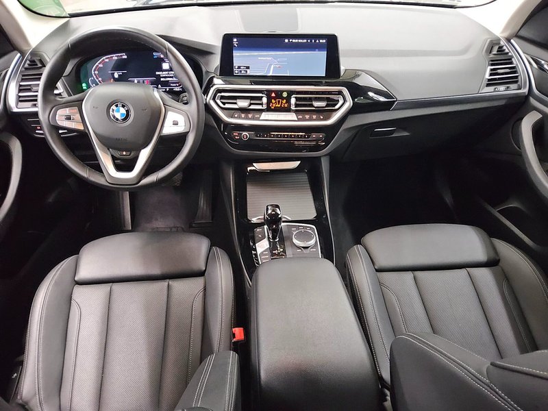 BMW X3 xDrive20d automatik • ACC • koža — 5