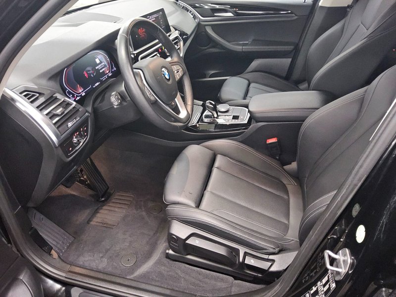BMW X3 xDrive20d automatik • ACC • koža — 9