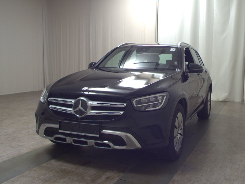 Mercedes-Benz GLC 220 d automatik Exclusive • adaptivni ovjes • 360° kamera — 2