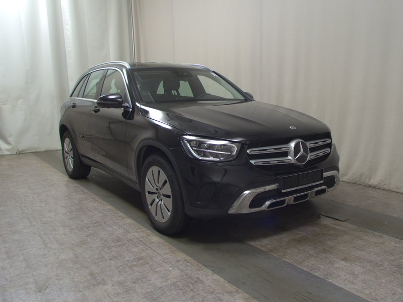 Mercedes-Benz GLC 220 d automatik Exclusive • adaptivni ovjes • 360° kamera — 3
