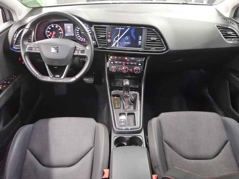 SEAT Leon 1.5 TSI automatik FR-Line • AHK • Full LED — 5