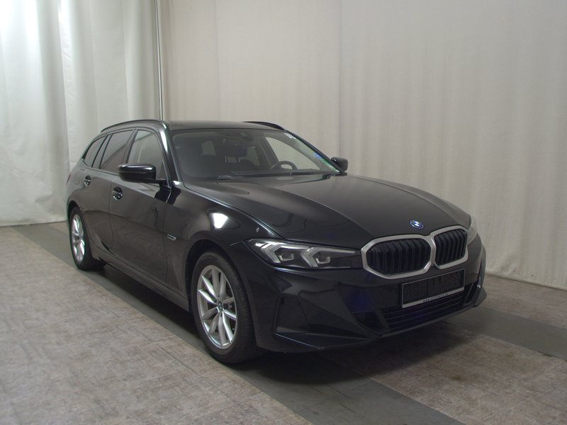 BMW 320e Touring automatik • LED • digitalni instrumenti — 3