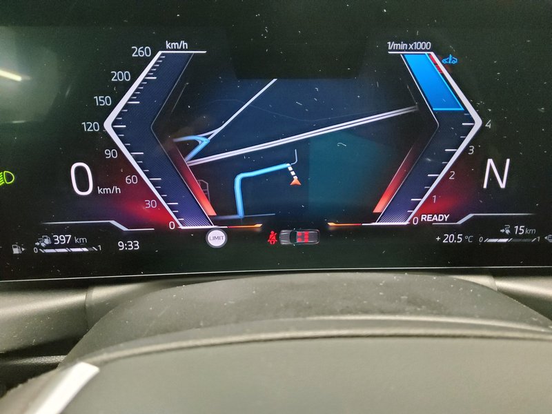 BMW 320e Touring automatik • LED • digitalni instrumenti — 8
