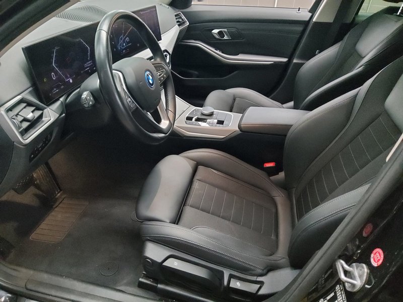 BMW 320e Touring automatik • LED • digitalni instrumenti — 9