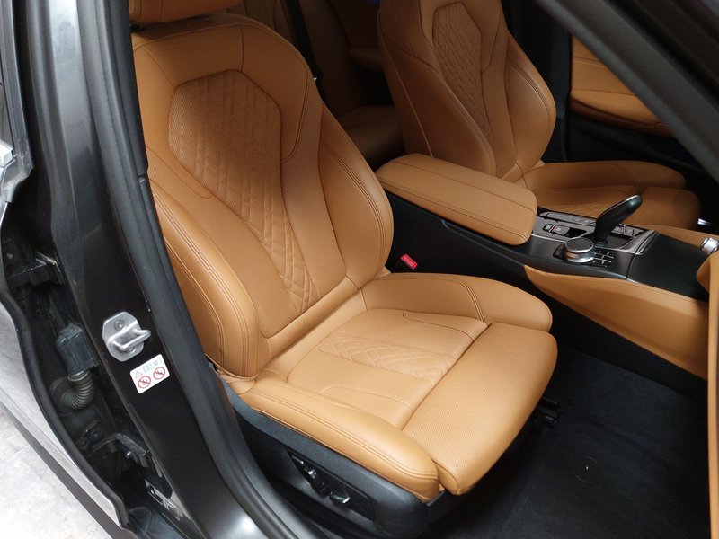 BMW 530e Touring M Sport automatik • ACC • Full LED — 10