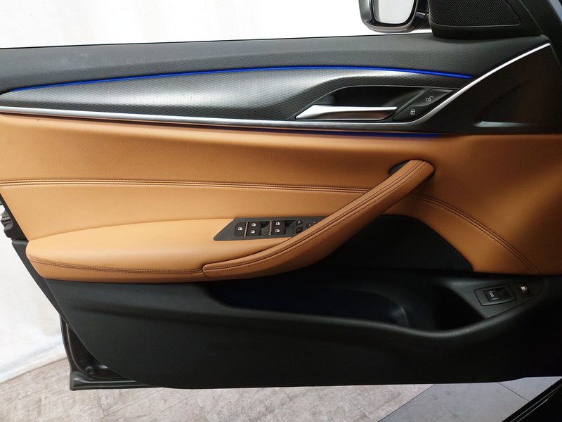 BMW 530e Touring M Sport automatik • ACC • Full LED — 5