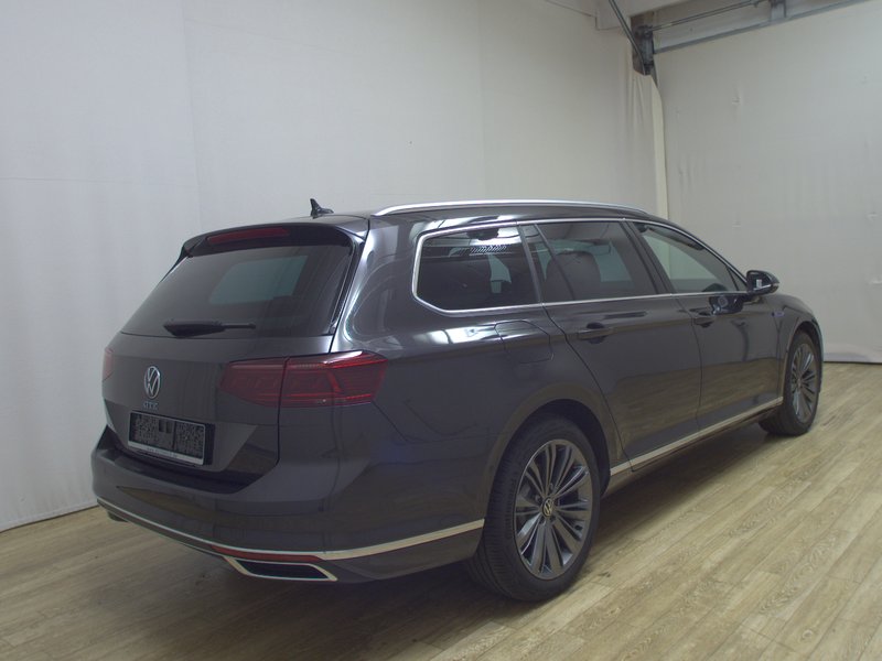 Volkswagen Passat Variant GTE 1.4 TSI automatik • panorama • 360° kamera — 4