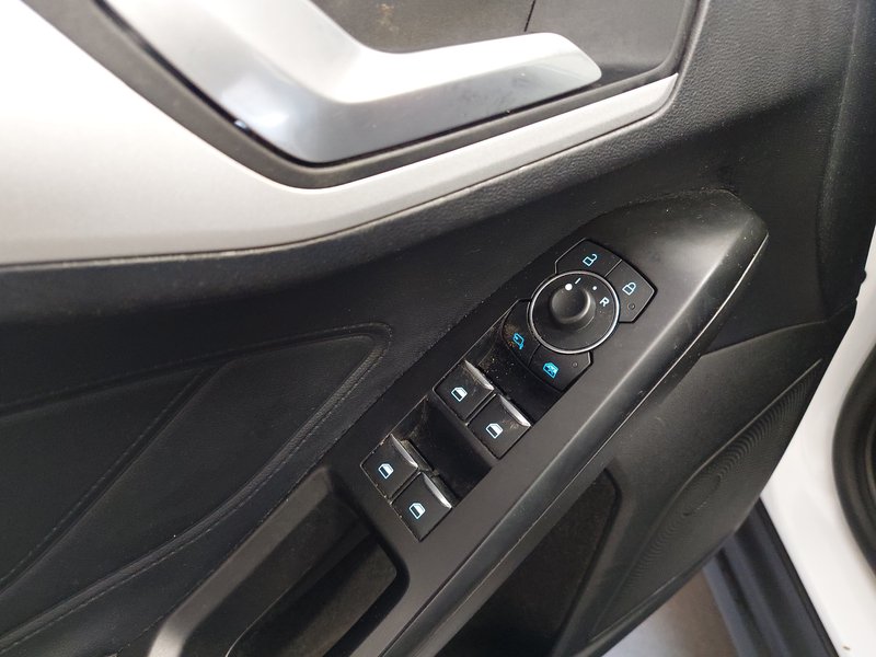 Ford Focus Turnier 1.5 EcoBlue automatik Cool&Connect • LED • Kuka za vuču (AHK) — 5
