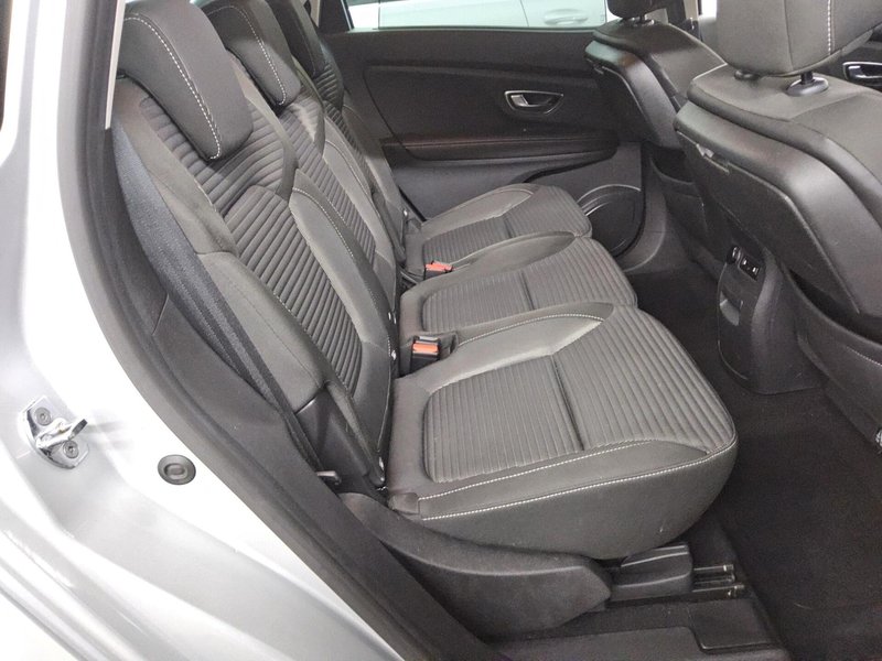 Renault Grand Scenic 1.7 BLUE dCi • Full LED — 13