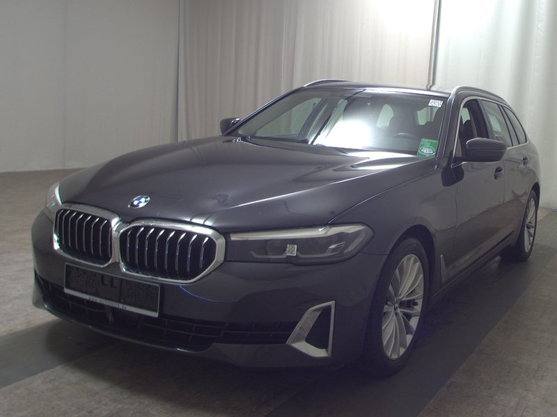BMW 530i Touring automatik Luxury Line • ACC • koža — 2