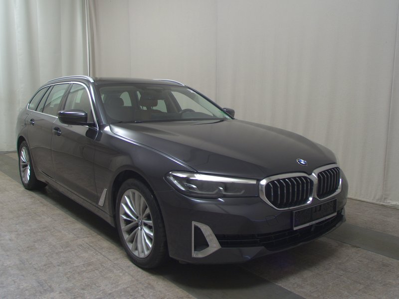 BMW 530i Touring automatik Luxury Line • ACC • koža — 3
