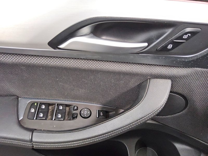 BMW X3 xDrive20d automatik Advantage • 360° kamera • Full LED — 10