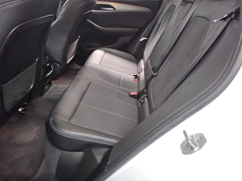 BMW X3 xDrive20d automatik Advantage • 360° kamera • Full LED — 13