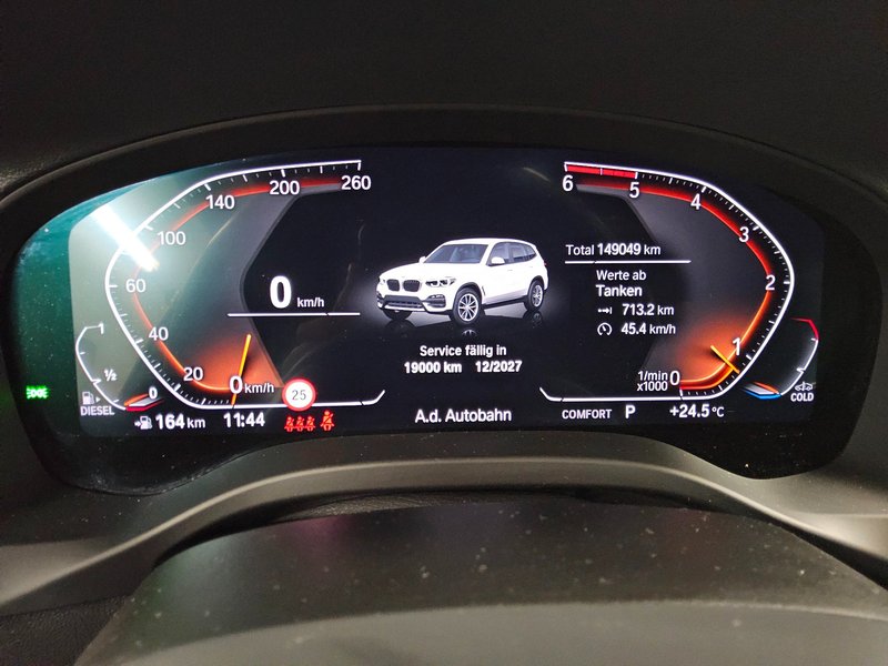 BMW X3 xDrive20d automatik Advantage • 360° kamera • Full LED — 8