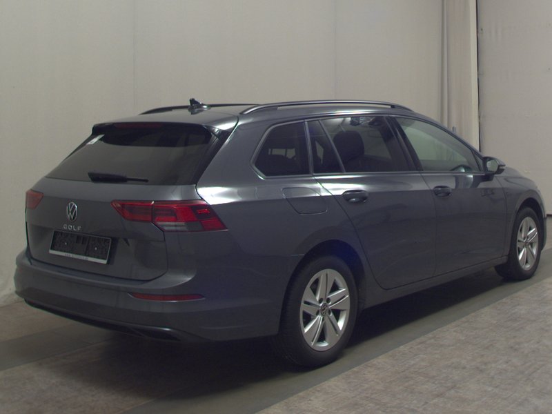 Volkswagen Golf 8 Variant 2.0 TDI automatik Life • ACC • Full LED — 4