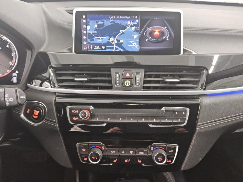 BMW X1 sDrive18d automatik xLine • koža • LED — 7