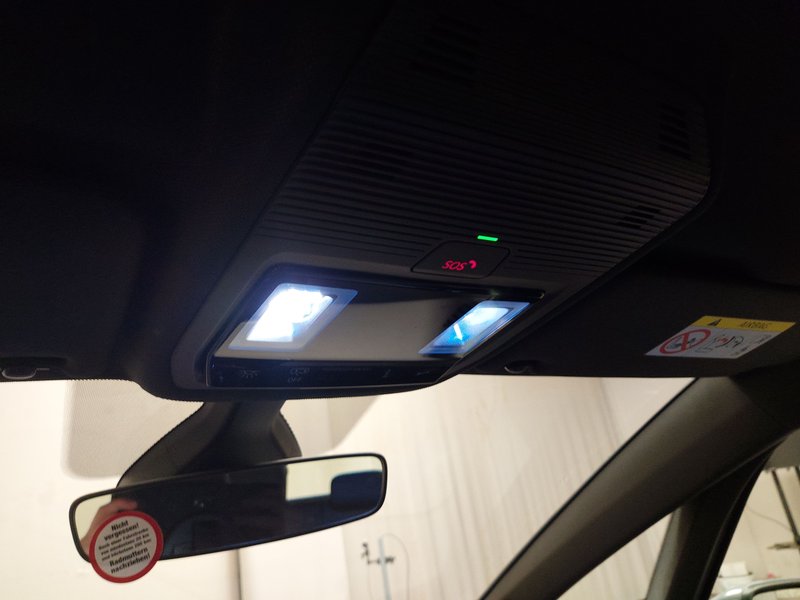 Volkswagen ID.3 Pro Performance • Full LED — 13