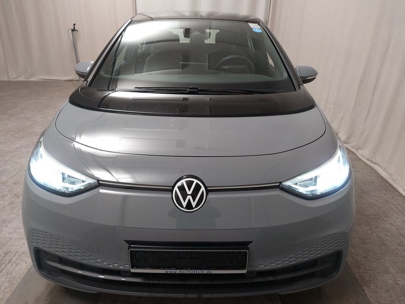 Volkswagen ID.3 Pro Performance • Full LED — 9