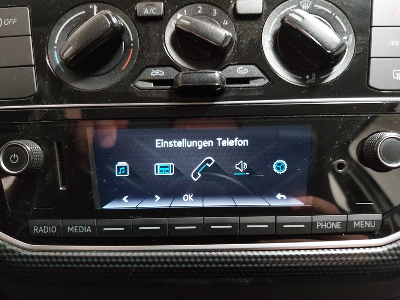 Volkswagen up! 1.0 Move • senzori straga • Kamera za parkiranje — 17