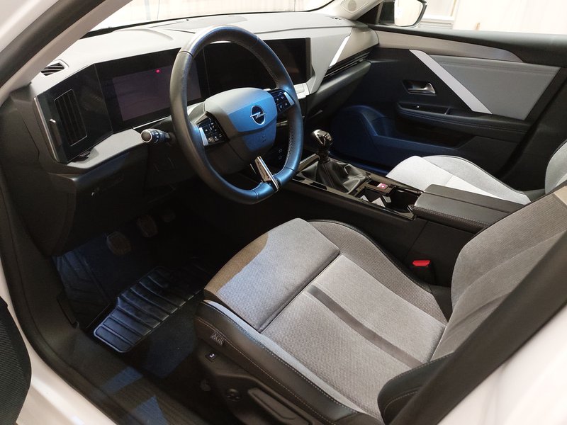 Opel Astra Sports Tourer 1.5 D Business Elegance • Full LED — 6