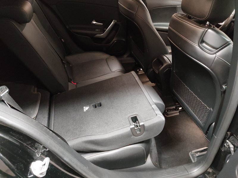 Mercedes-Benz A 250 e automatik Progressive • AHK • bežično punjenje — 11