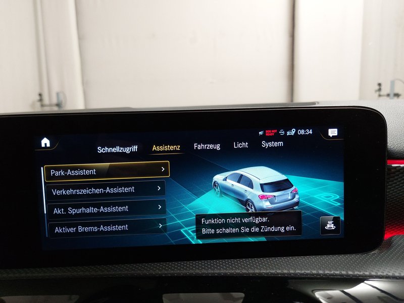 Mercedes-Benz A 250 e automatik Progressive • AHK • bežično punjenje — 19