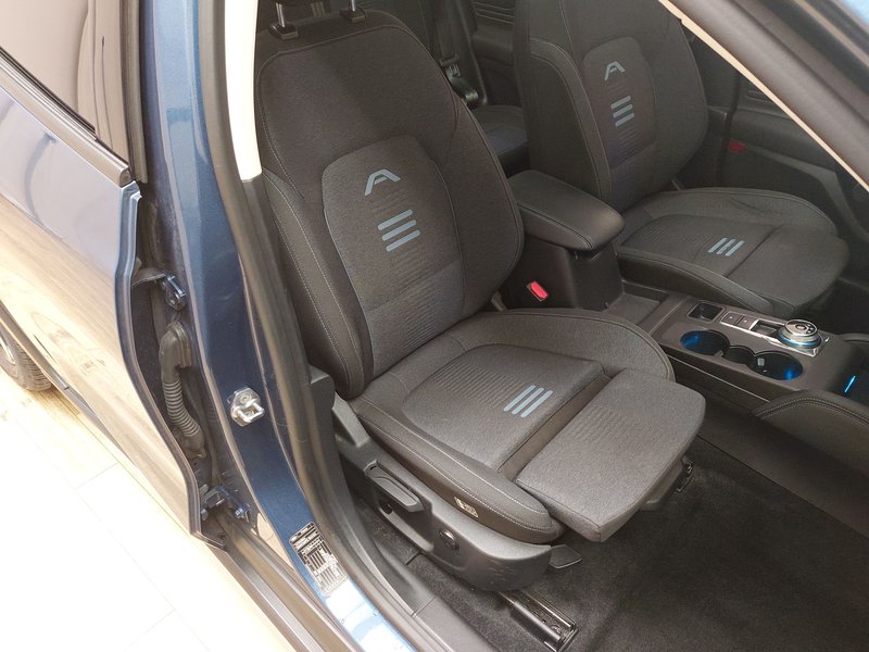 Ford Focus Turnier 1.5 EcoBlue automatik Active • ACC • kuka — 10