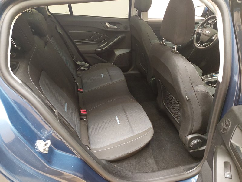 Ford Focus Turnier 1.5 EcoBlue automatik Active • ACC • kuka — 12