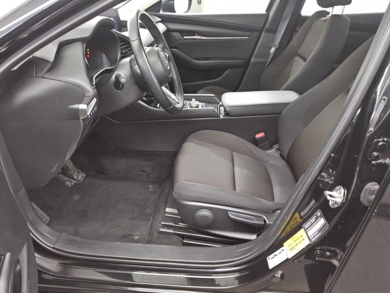 Mazda 3 SKYACTIV-G 2.0 M-Hybrid Prime automatik • HUD • Full LED — 8