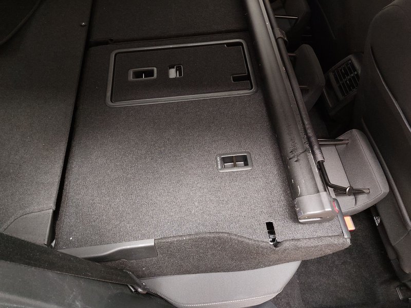 Volkswagen Golf Variant 2.0 TDI Life • ACC • bežično punjenje — 11
