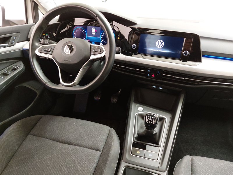 Volkswagen Golf Variant 2.0 TDI Life • ACC • bežično punjenje — 17