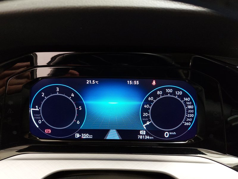 Volkswagen Golf Variant 2.0 TDI Life • ACC • bežično punjenje — 21