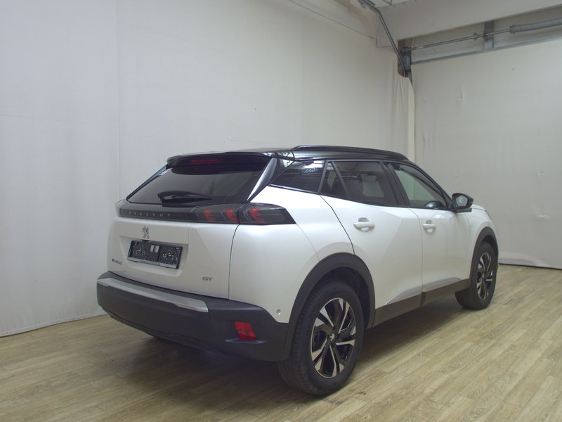 Peugeot 2008 GT-Line • LED — 4